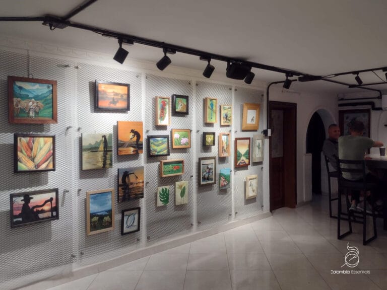 1-Gallery_Gallery-1A-Colombia-Essentials-David-Galileo-Diana-Castaño